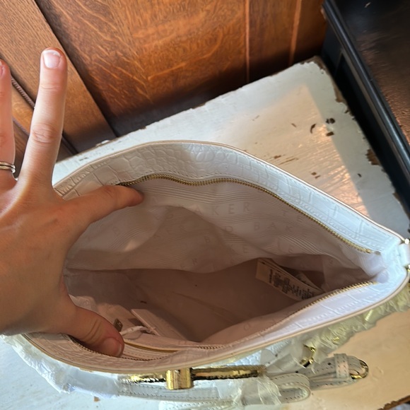 New with tags, Ted Baker London purse - Picture 4 of 8